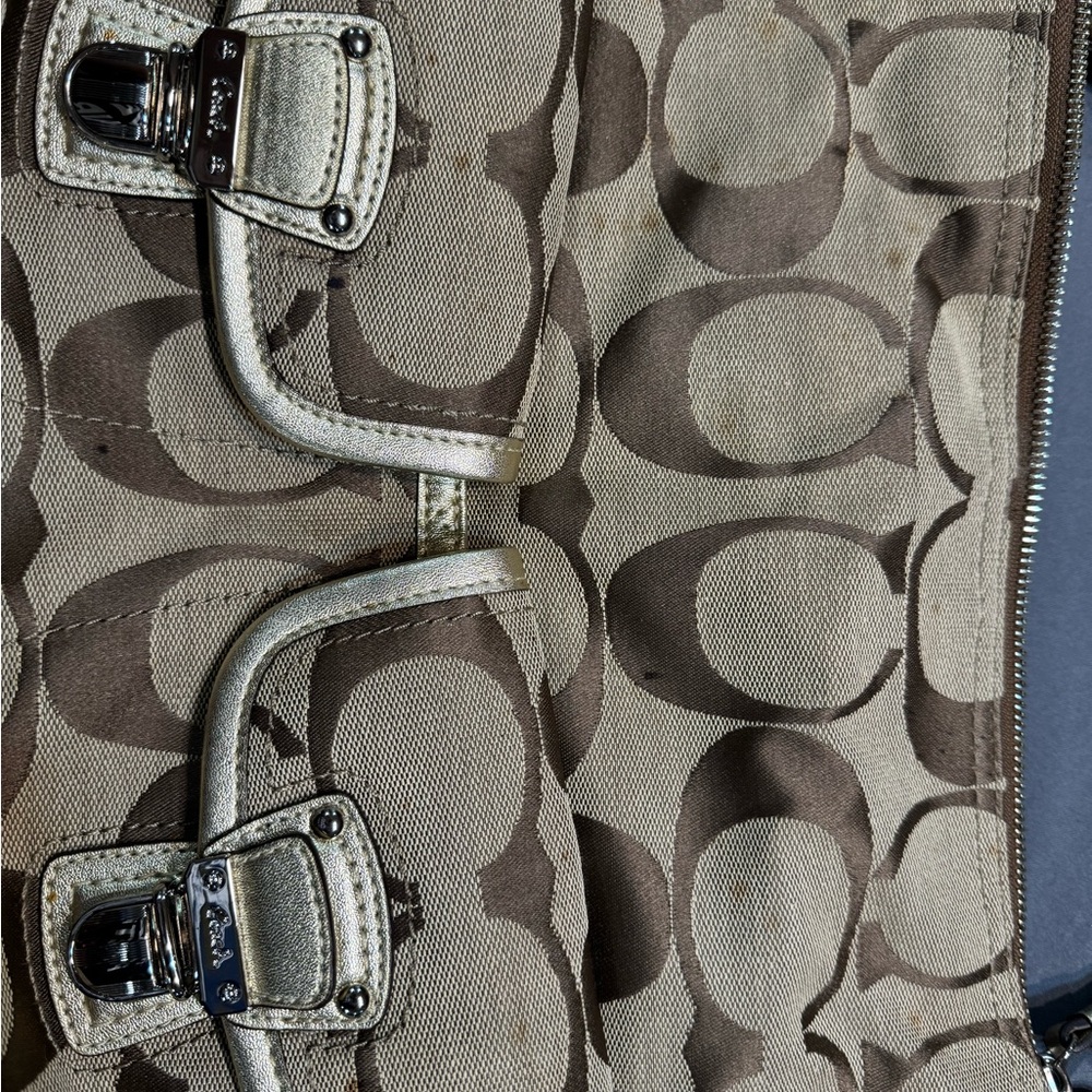 Coach purse - Picture 3 of 6